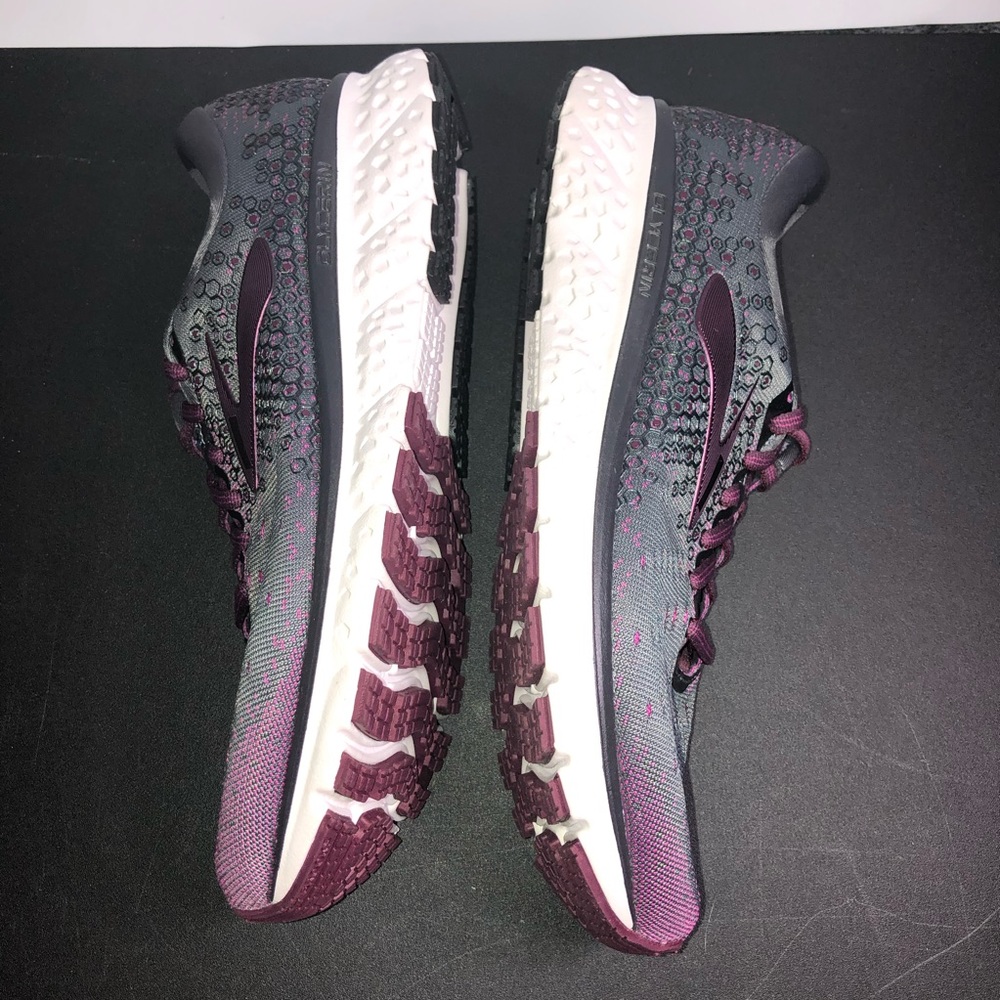 New In Box Brooks Womens Glycerin 17 Running Shoe - Picture 5 of 8